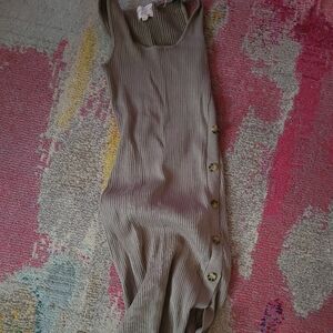 Cute ribbed dress with a side slit and button detail size medium